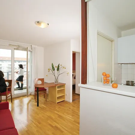 アパートホテル セジュール＆アフェール サン ニコラ